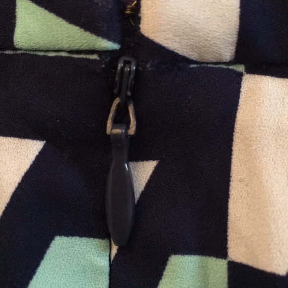 Tommy Hilfiger knee length skirt - Picture 6 of 6